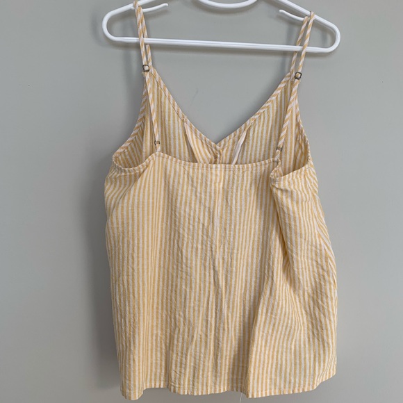 BP Button Front Tank - Picture 3 of 6